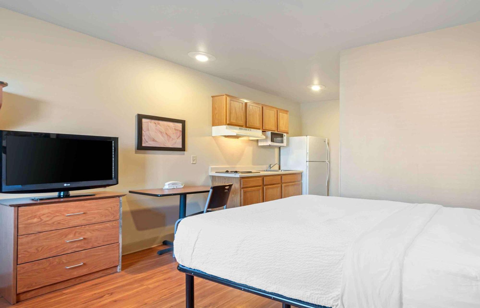 Extended Stay America Select Suites - Colorado Springs - Airport מראה חיצוני תמונה