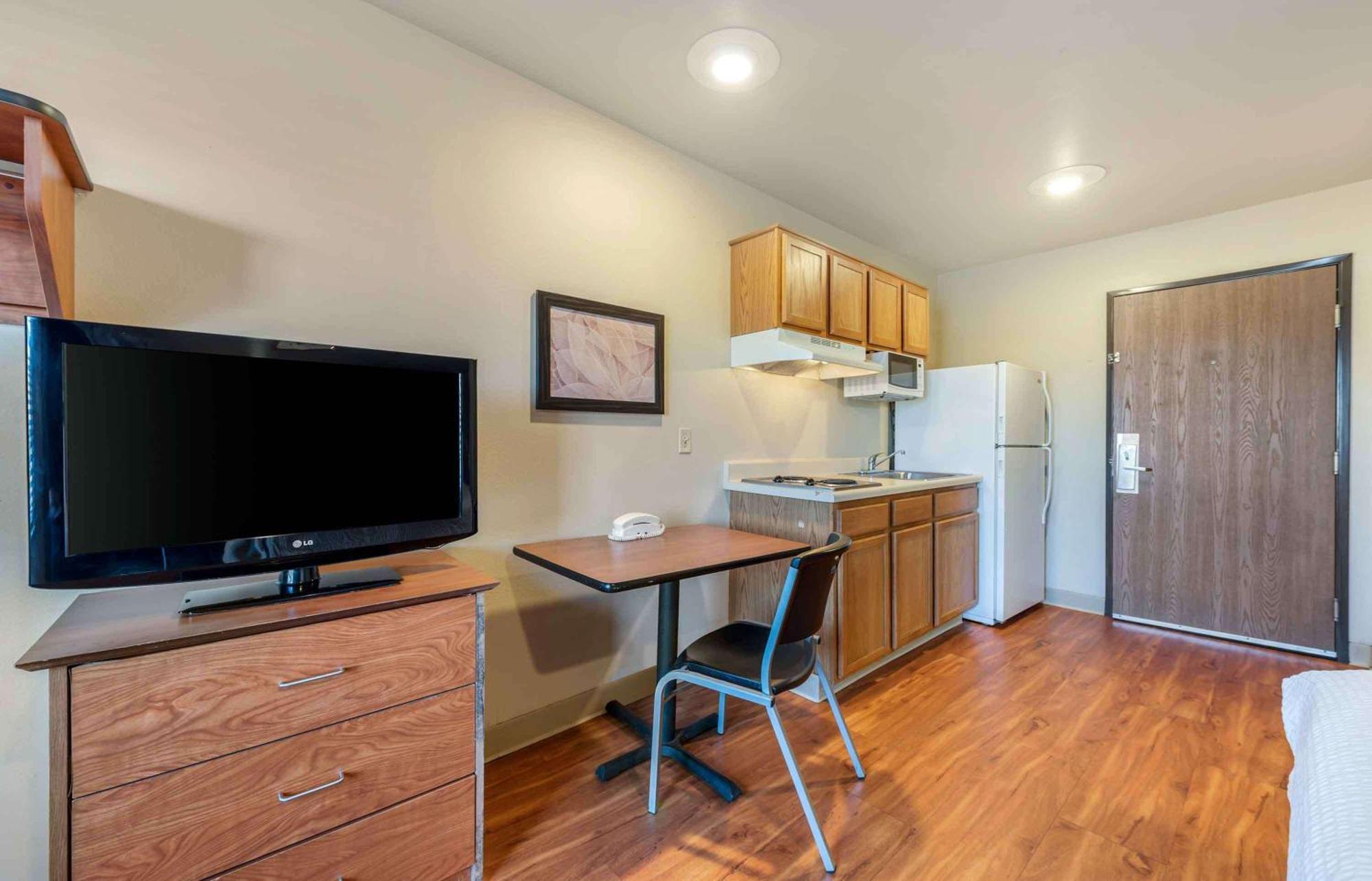 Extended Stay America Select Suites - Colorado Springs - Airport מראה חיצוני תמונה