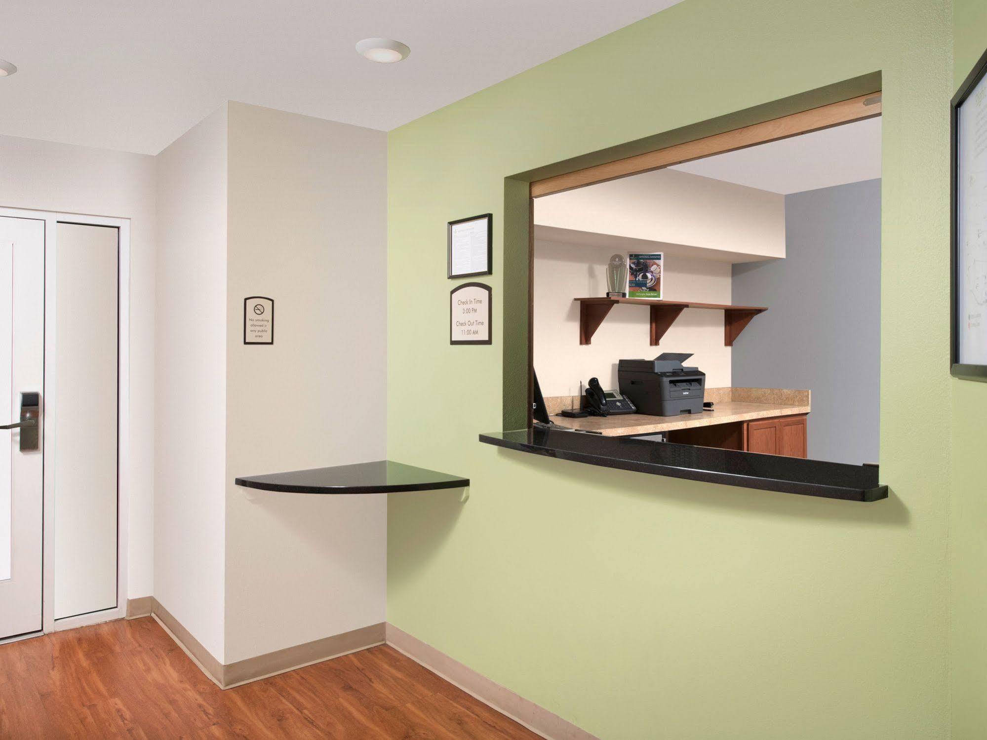 Extended Stay America Select Suites - Colorado Springs - Airport מראה חיצוני תמונה