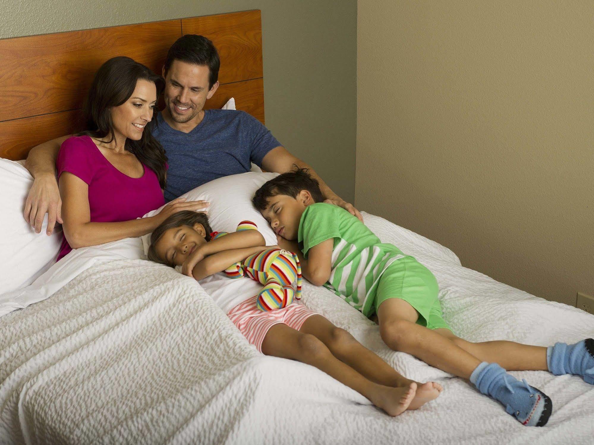 Extended Stay America Select Suites - Colorado Springs - Airport מראה חיצוני תמונה